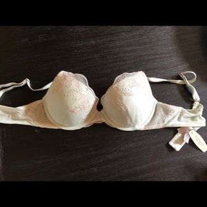 Victoria’s Secret NWT bra 36B